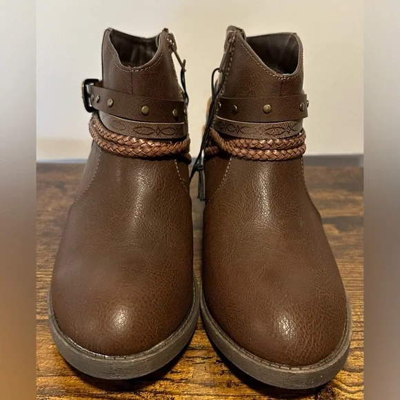 Pop Womens Brown Santiago Block Heel Booties NWT Various Sizes - Picture 9 of 9